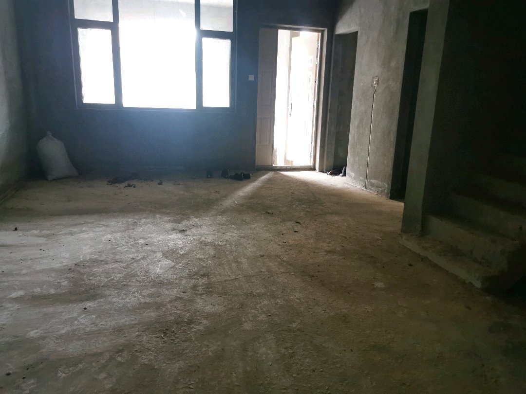 麒麟区西片区毛坯6室3厅4卫二手房出售22