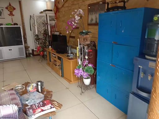 麒麟区东片区精装4室2厅2卫二手房出售1