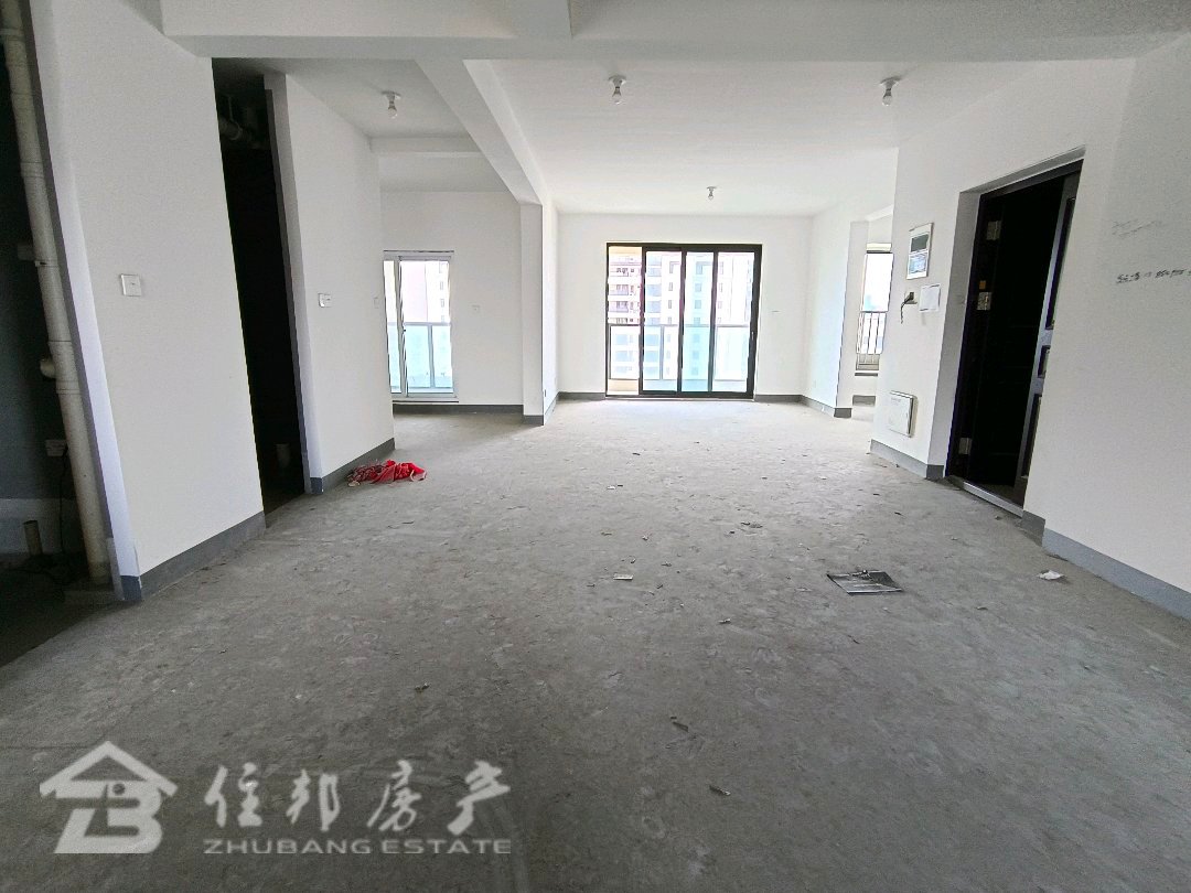 中国铁建德信君宸,性价比超高的4室2厅2卫2阳台 阳光 视线 无忧！4