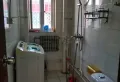 凤鸣新区两室6楼精装，家具家电，附近车站。可出租。有证4