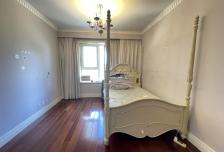 世贸国际公寓 256.0平米 2150万