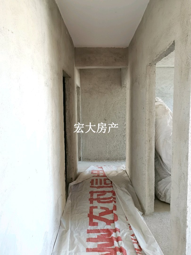 乐天海珀御庭,乐天一期，中层通风采光好，户型方正实用，住家舒适12