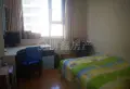 水岸名都中间楼层，南北通透拎包住。4