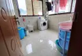 精装小三室，带露台，阳台，车位出售5