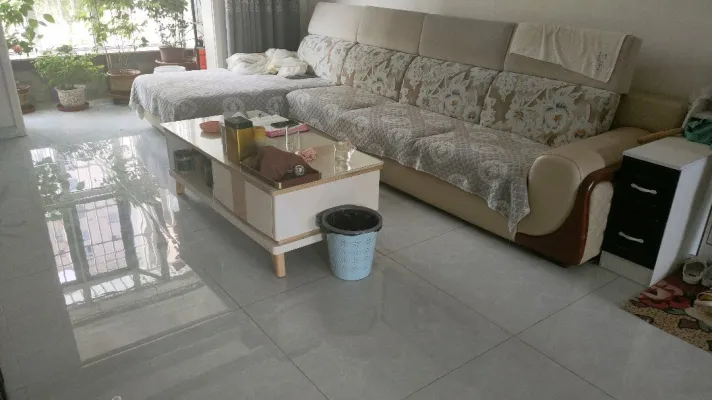 建业阳光花园大两室 全明户型 老本精装