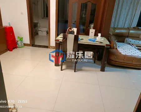 安居小区3室2厅2卫朝南普通