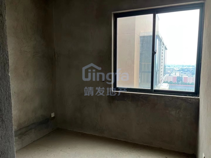 麒麟区北片区毛坯3室2厅1卫二手房出售2