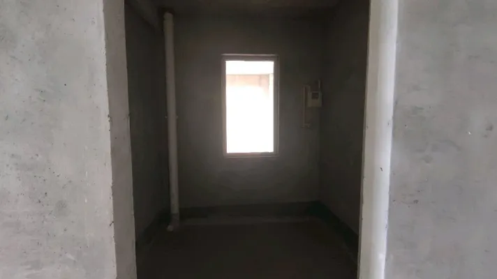 凤凰唐城是4个卧室的房子。清水房中高楼层。