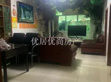 平昌县|佛头山森林公园4室2厅2卫出售