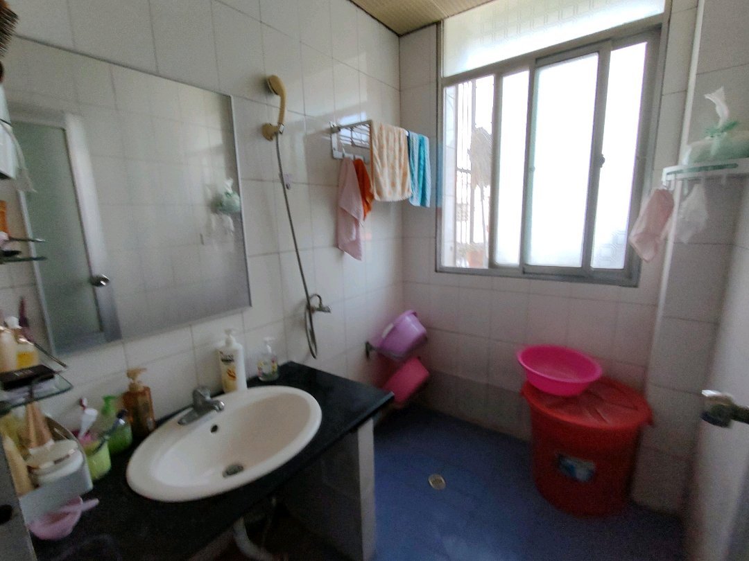 实验小区,实验小学附近周边环境好4