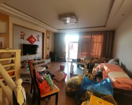 东园小区3室2厅1卫朝东精装