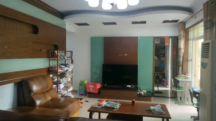 年轻人过渡，老人养老，自住都适合