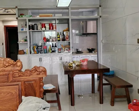 万盛永顺公馆4室2厅2卫精装