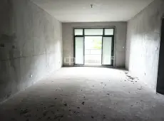 海陵区|华盛香樟湾5室2厅2卫出售