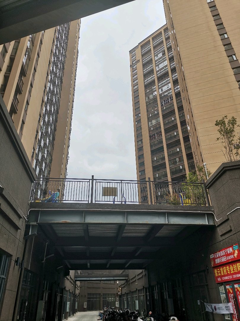 麒麟区东片区毛坯3室2厅2卫二手房出售16