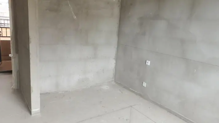 真正的地铁楼盘，绿地国际花都精致2室2厅1卫1阳台