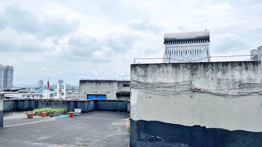 五通桥人民医院宿舍,人民医院宿舍 中等装修三室 地段中心 停车方便 大户型15