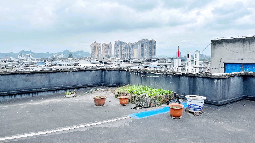 五通桥人民医院宿舍,人民医院宿舍 中等装修三室 地段中心 停车方便 大户型16
