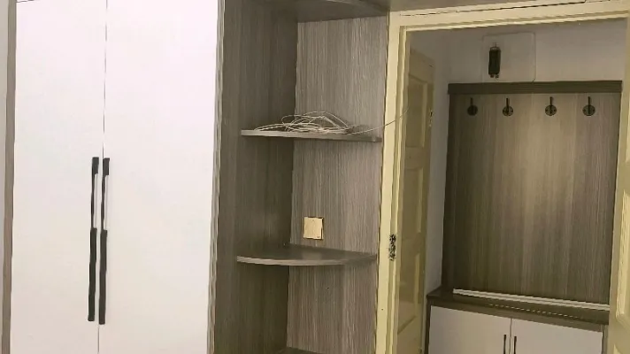 南北通透，正规两室一厅，新装修带家具，价格稳当！