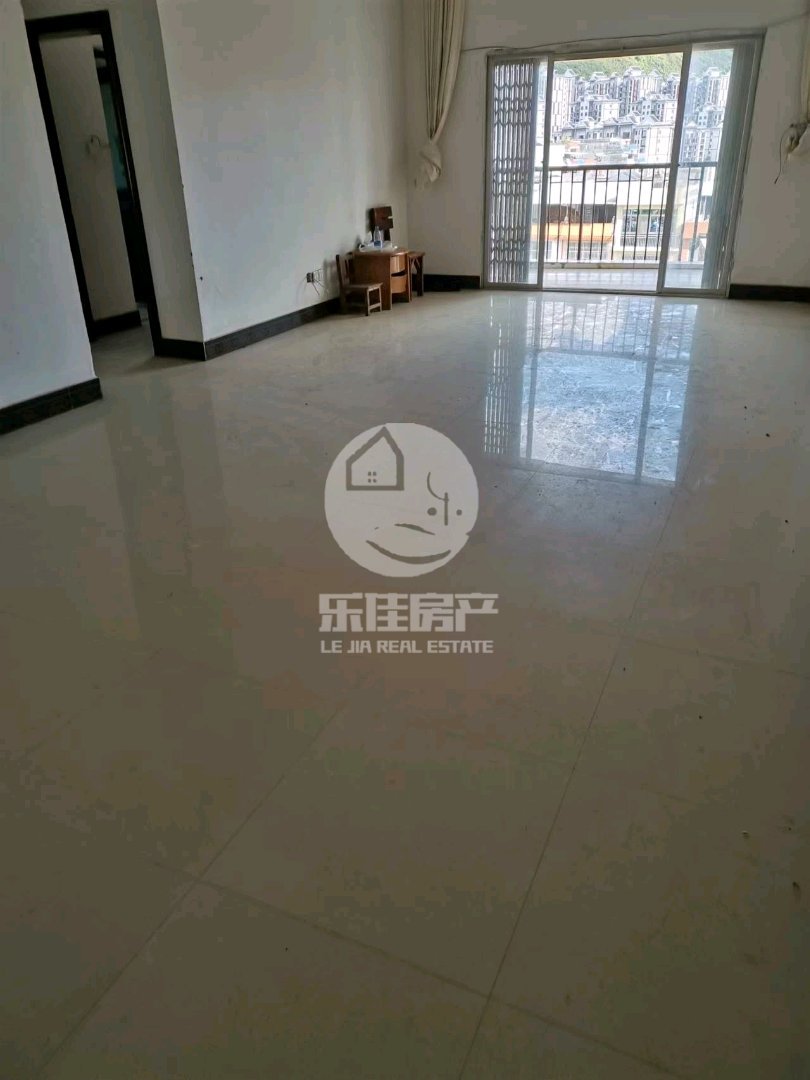 华银花园,华银小区出售大两房，近龙潭公园，近一中，6