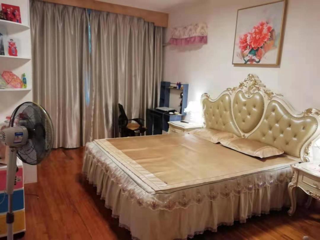 城中花园,城中花园三室二厅二卫一阳台，已装修，家具齐6