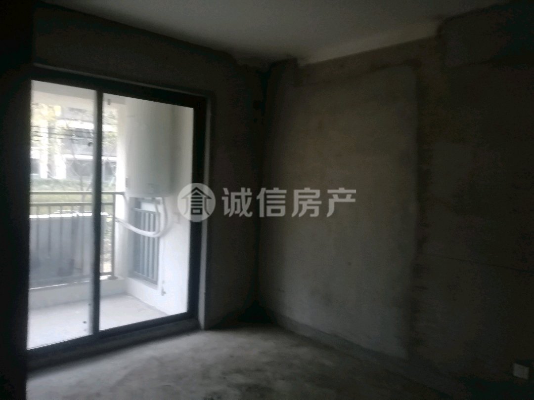 天元府,天元府 毛坯四室两厅两卫 一楼有院 房主诚心出售8