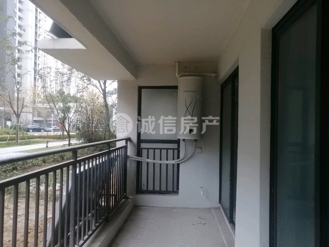 天元府,天元府 毛坯四室两厅两卫 一楼有院 房主诚心出售5