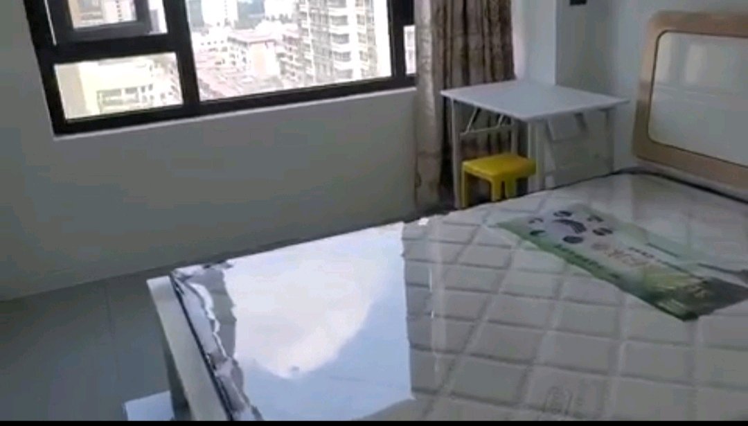 绿城桐华郡,绿城桐华郡好房出售！此房两证全！房主急售，价格可议！7