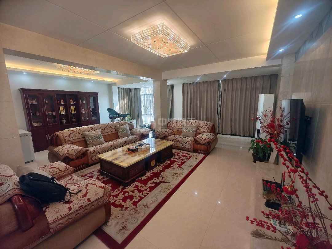 真正的楼盘，江南明珠园精致6室2厅3卫2阳台，仅售388万元-江南明珠园二手房价