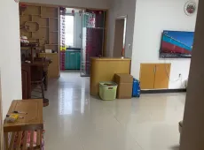 11478出售锦绣家园西苑，老装修3-1-1，136万带车库