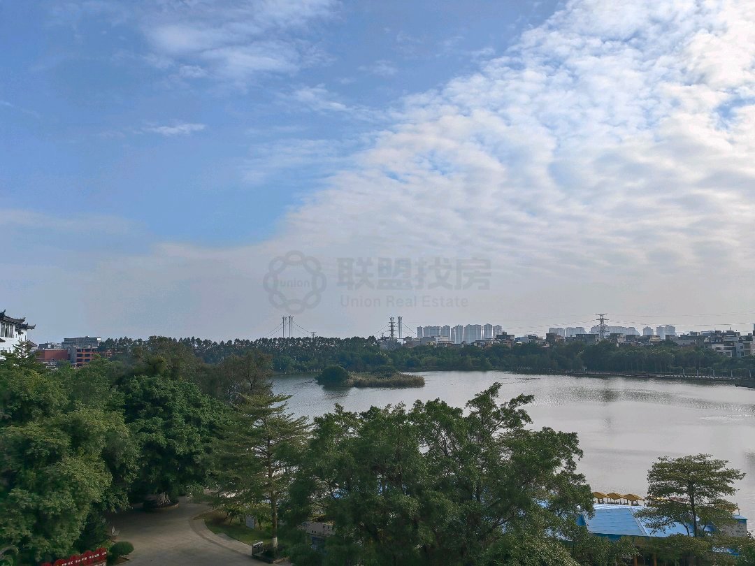 广汇东湖城,东湖城 公园湖景房，交通方便，采光好，好地段14