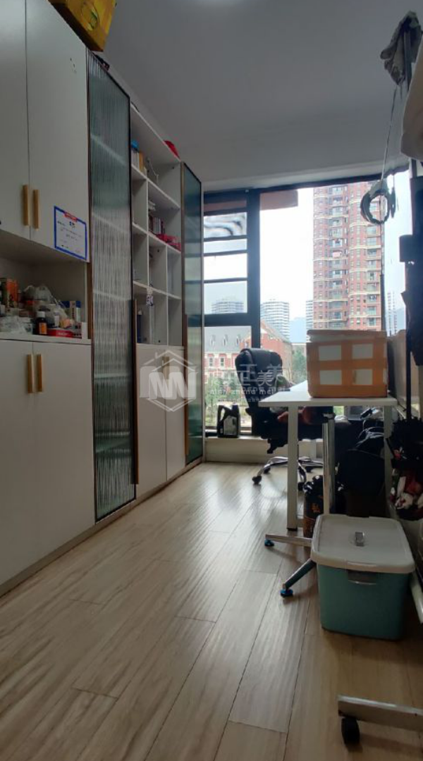 天立学府华庭,临港天立 房东急售 带全部家具家电 随时可以看房2