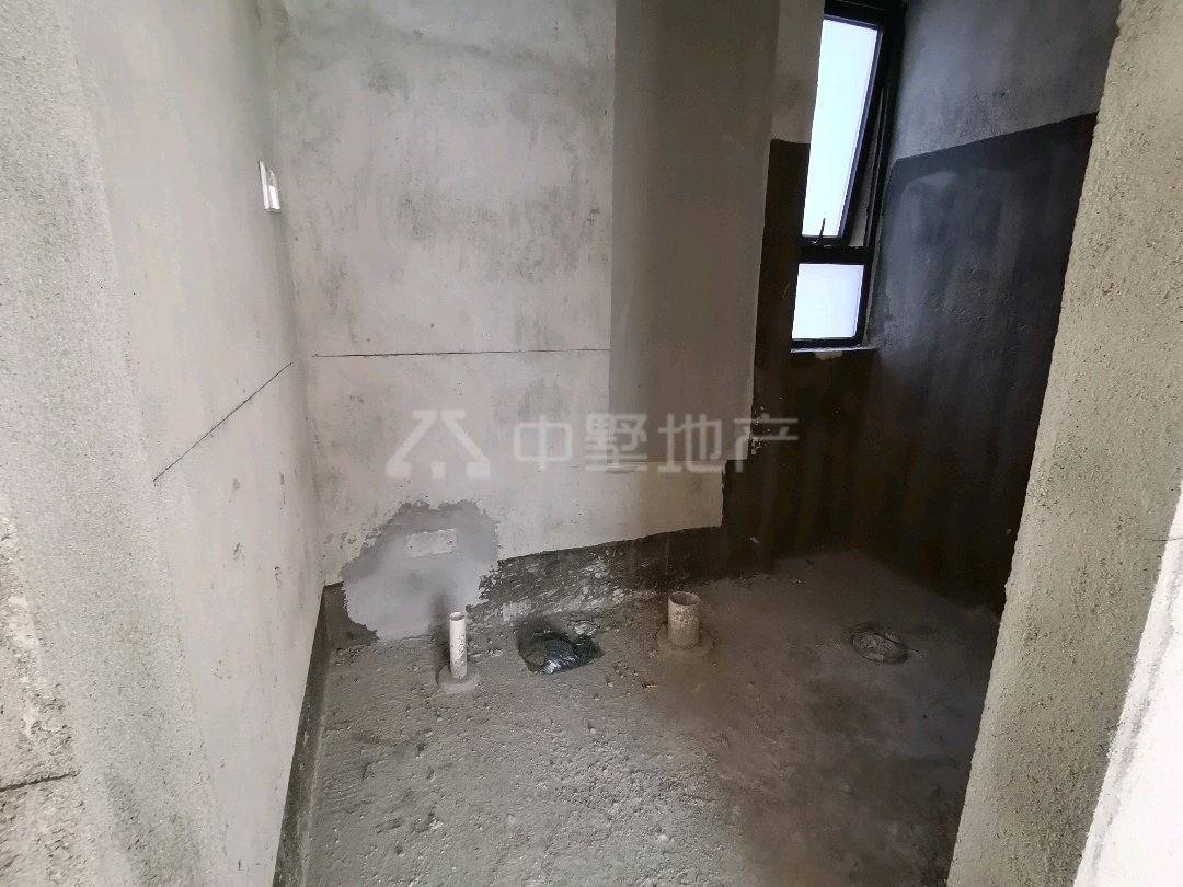 田家庵区山南新区毛坯3室2厅2卫二手房出售8