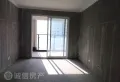 交通方便，环境好，毛坯可随意装修。2