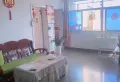 正规成熟小区，小区中间非常安静，楼层适中，光线非常好！2