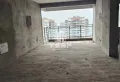 钥匙在物业。看房直接去拿。8