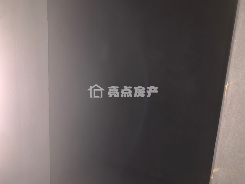 水富县城东毛坯2室2厅1卫二手房出售8