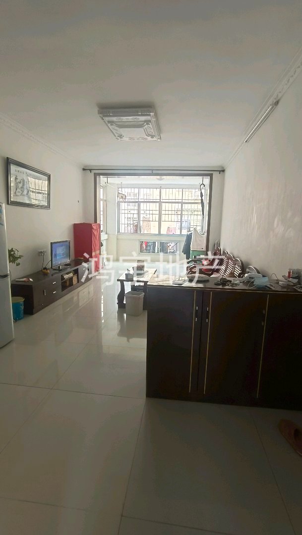伟业公园路小区,伟业公园路小区装修三房带储间出售1