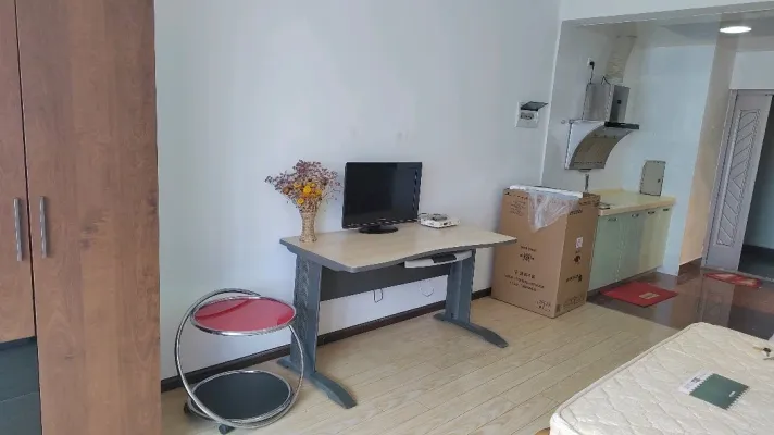 1室1厅1卫0阳台900元/月正规高性价比,