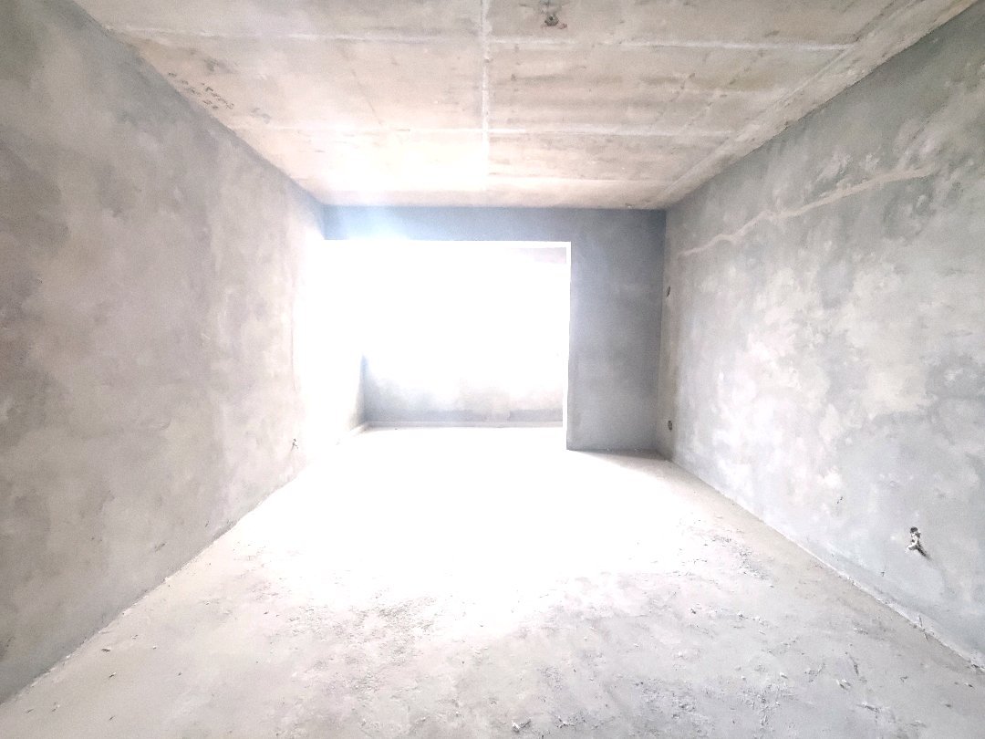 麒麟区南片区毛坯3室2厅2卫二手房出售1