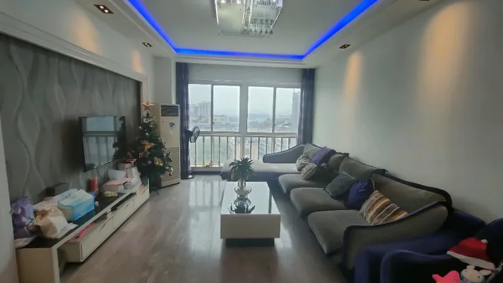 东方广场浙江商城电梯，精装两室两厅，家具家电齐全拎包入住