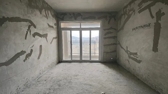 港湾国际稀有毛坯房，高层景观