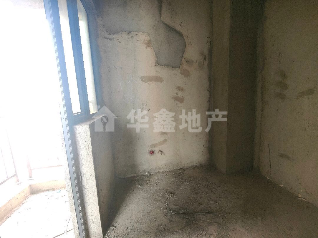 右江区城东毛坯3室2厅2卫二手房出售6