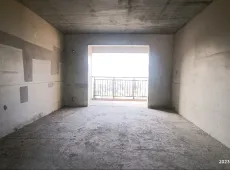 秭归县|金鼎豪庭4室2厅2卫出售|买房租房佣金全返