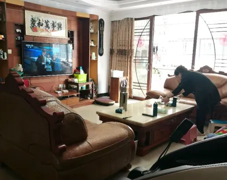 安河嘉苑4室2厅2卫精装