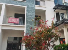 楚雄市|世纪花园复兴苑4室3厅3卫出售
