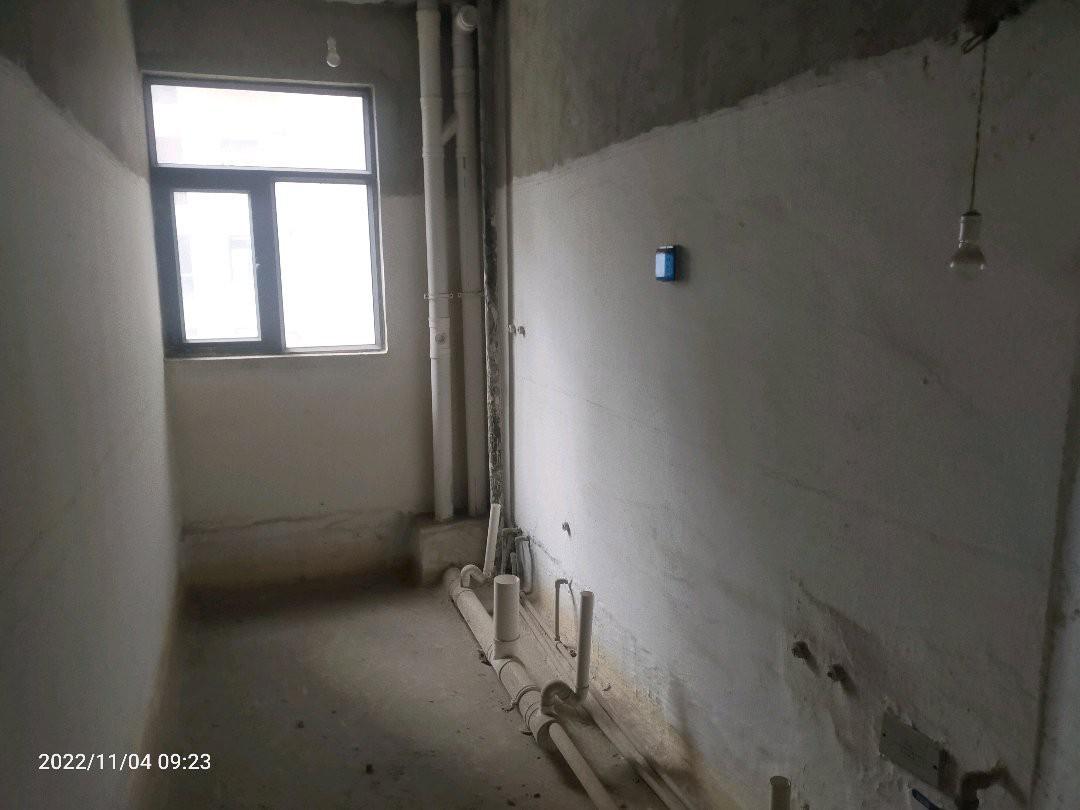 麒麟区东片区毛坯3室2厅2卫二手房出售7
