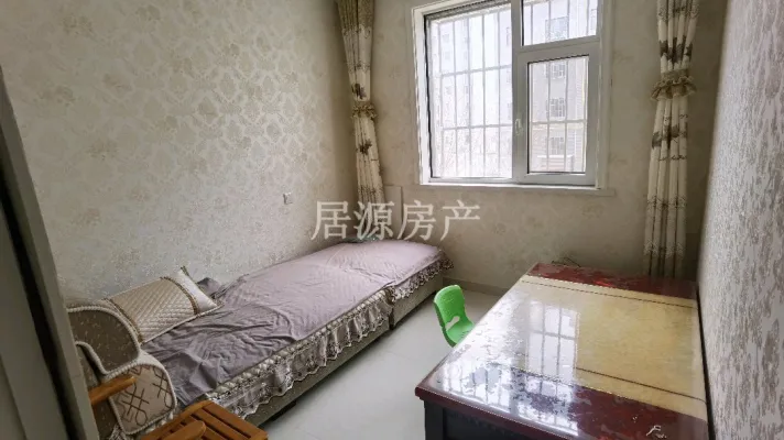 九龙佳苑丁香苑 3室2厅1卫1阳台精装 使用面积大楼层好