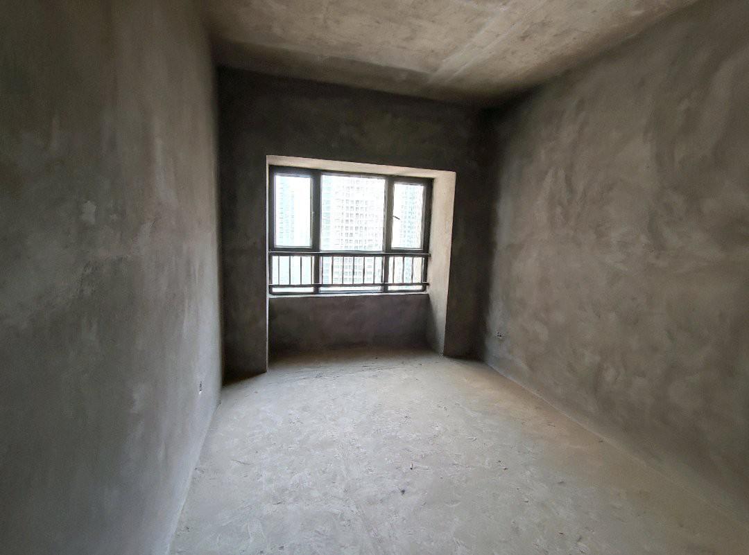 麒麟区南片区毛坯3室2厅2卫二手房出售6