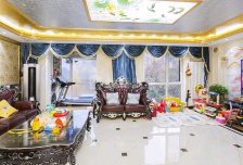 精装大三居，拎包入住